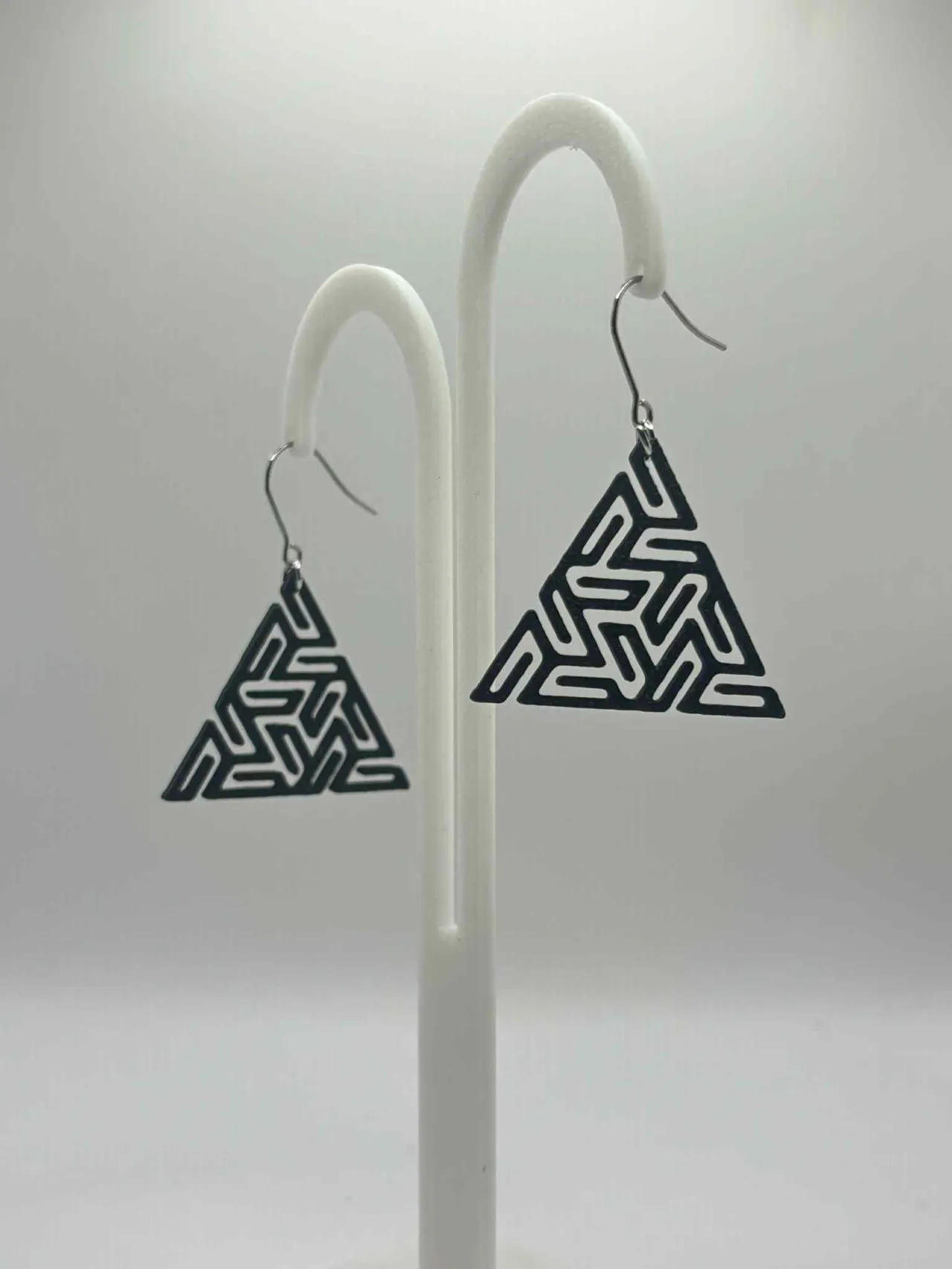 Labyrinth Earrings - No AMS view 4