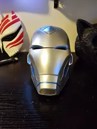 Casque concept Iron Man Superior (cosplay) — photo 3