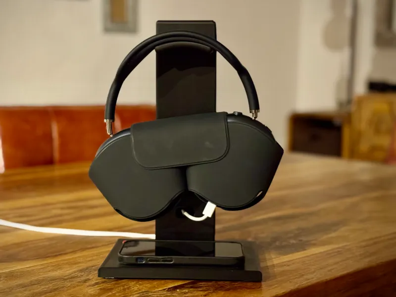 iPhone MagSafe and AirPods Max Charging Stand