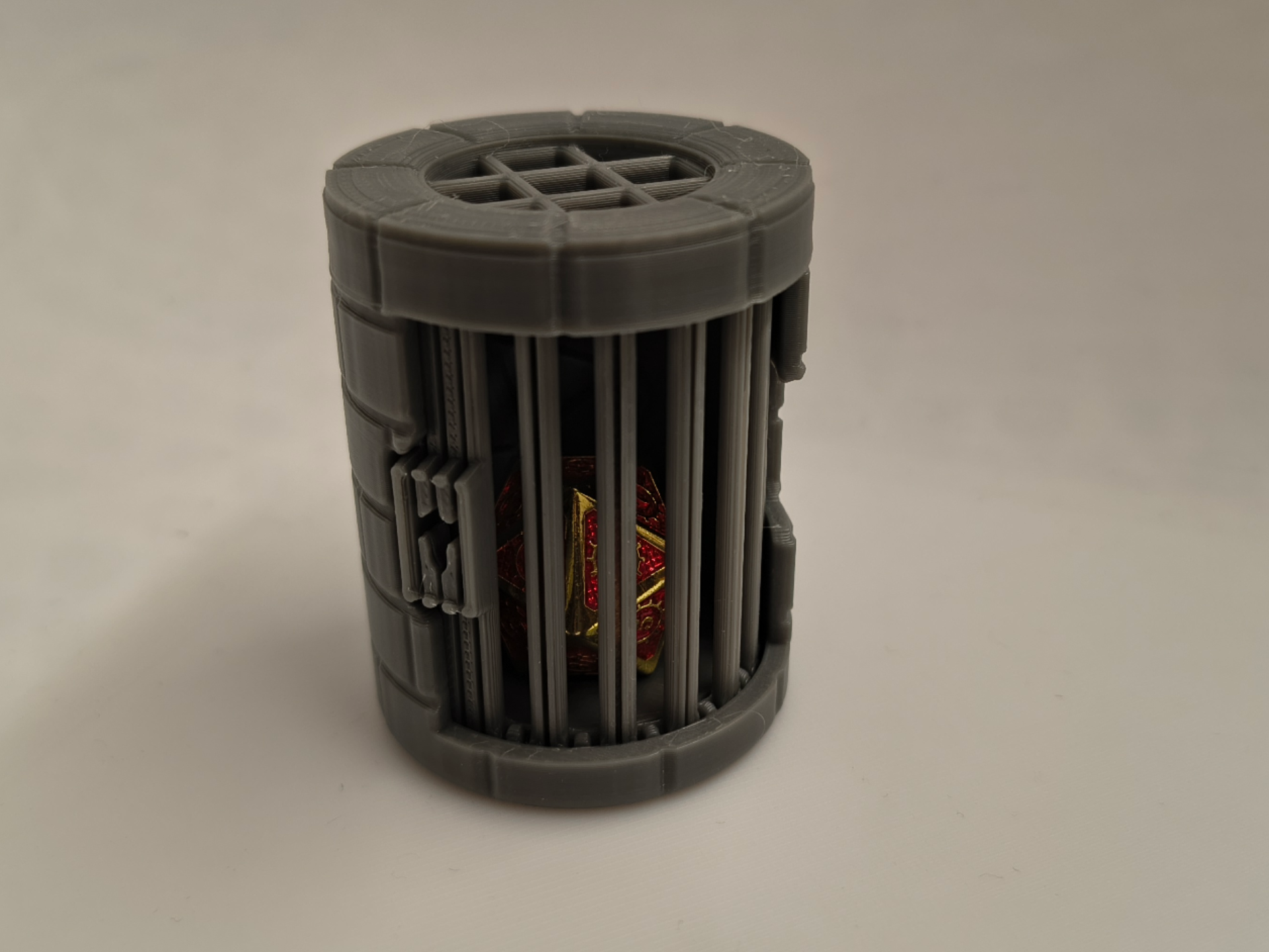 Dice Jail Shutter
