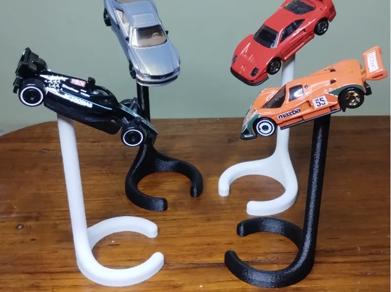1:64 diecast snap stand