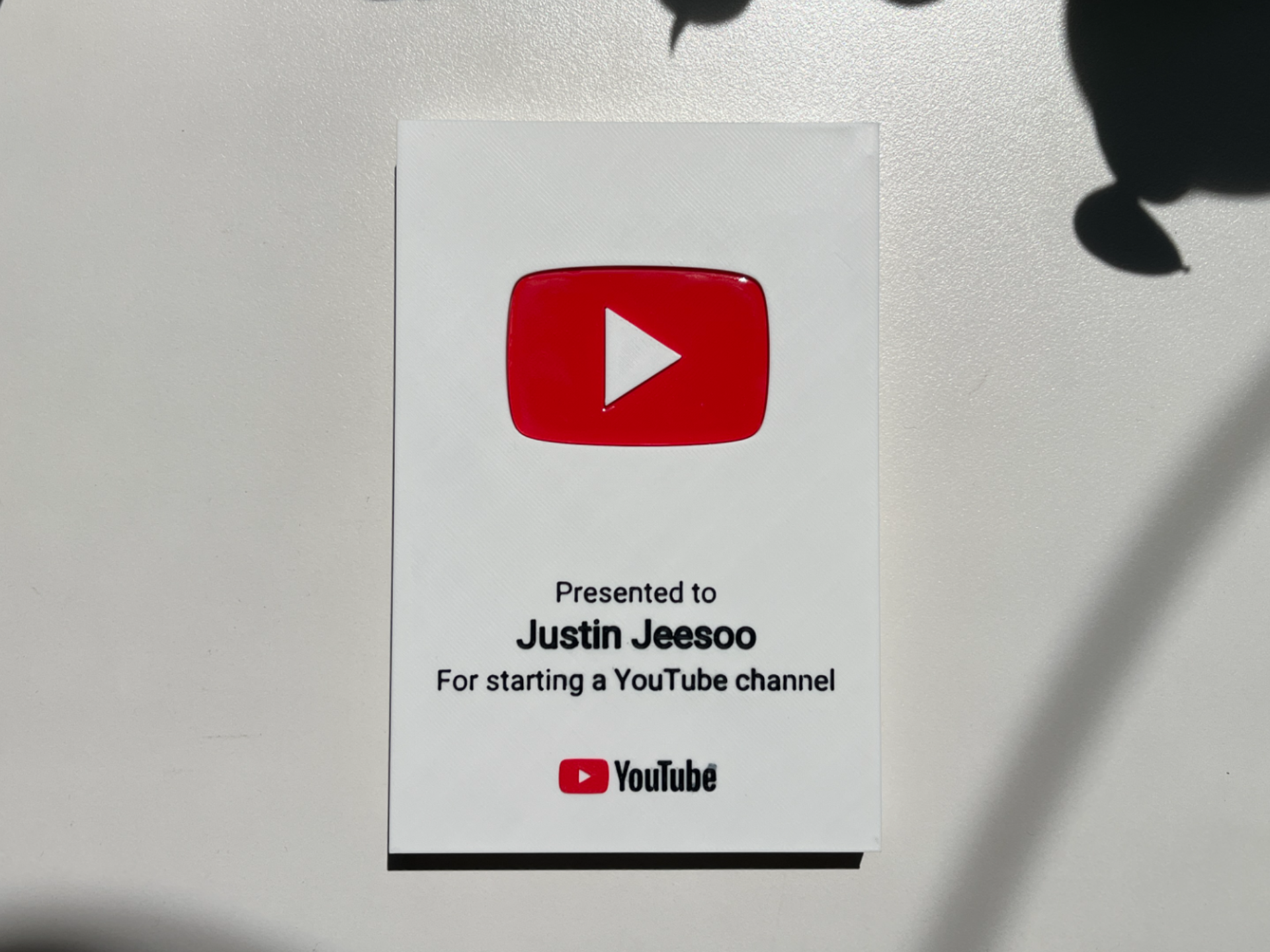 Customisable YouTube Play Button