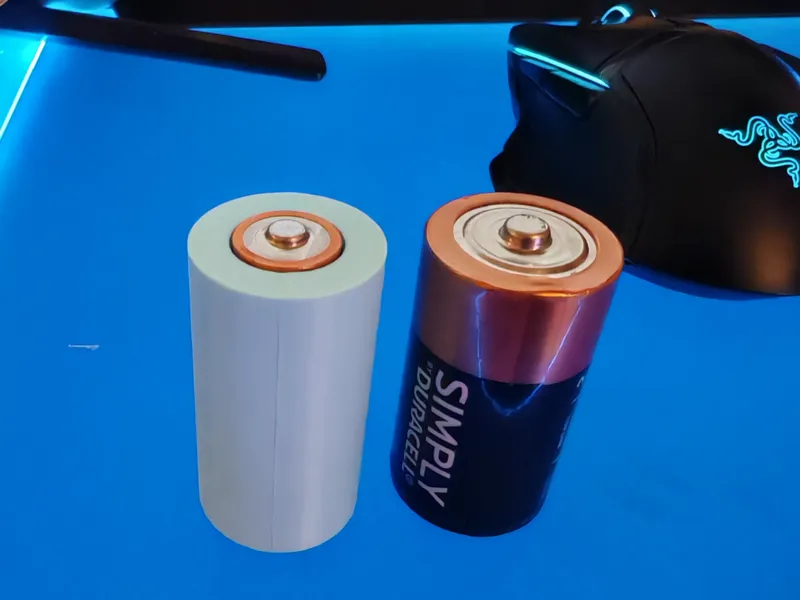 AA to C Adaptor