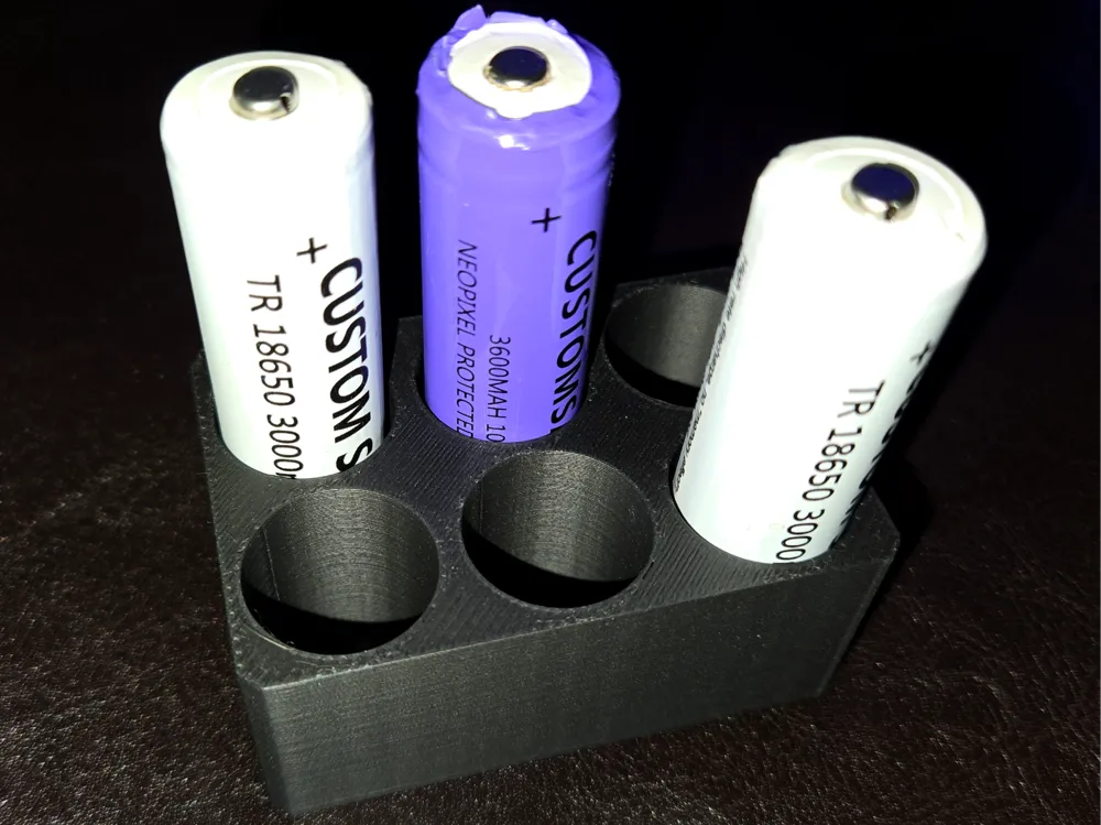 Vape / Lightsaber Battery Holder (TR 18650) - Free 3D Print Model -  MakerWorld
