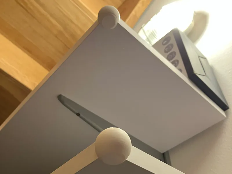 Shelf protector - 18mm corner - injury