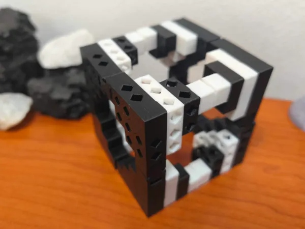 https://makerworld.bblmw.com/makerworld/model/US3ca28e37daaaec/design/2025-08-20_47608e6548c2c.jpg