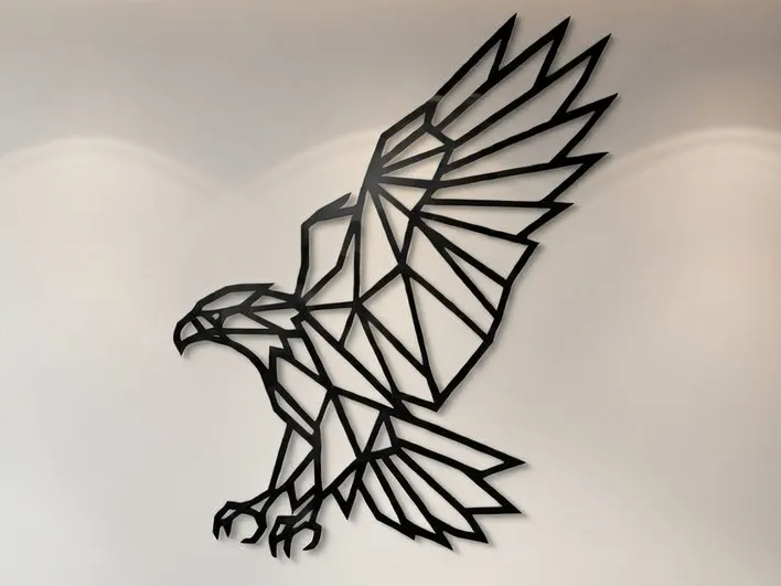 Low poly eagle wall decoration