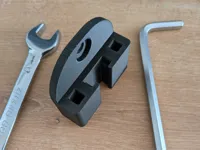 Standard, without an additional bracket on the back