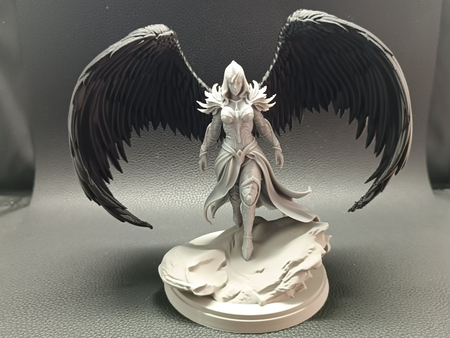 Fallen Angel of War - Multicolor no AMS
