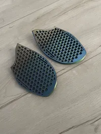 Mirrored to include both right and left shoe covers