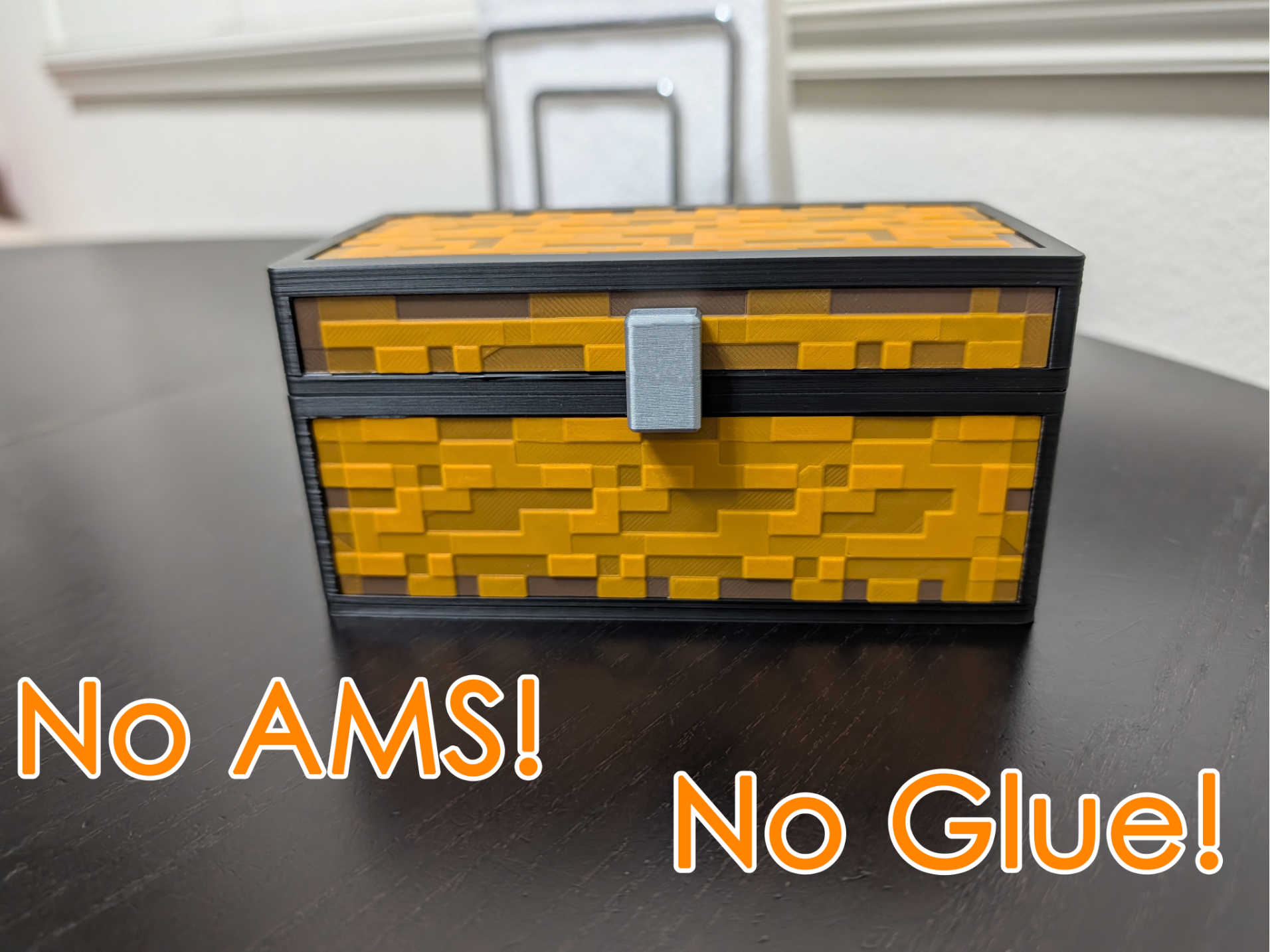 Textured Minecraft Chest - 1