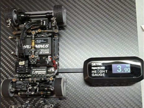 Skyrc digital ride height raiser for 1/28 scal car