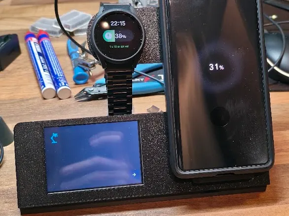 Desktop smartstand