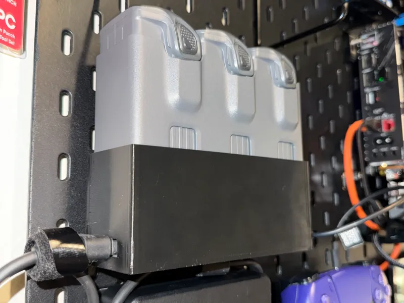 Skadis Mavic 4 Pro 3 bay Battery Holder