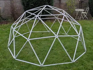 Knotenelemente für 2V geodesic Dome