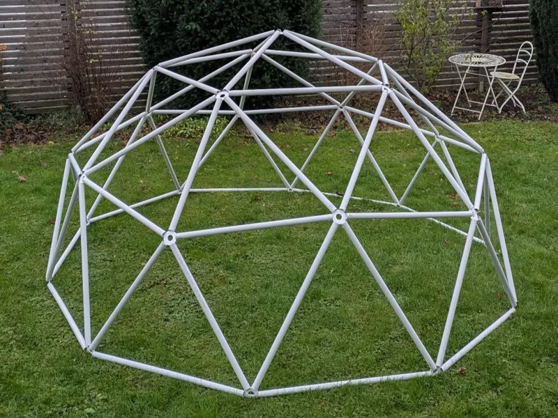 Knotenelemente für 2V geodesic Dome