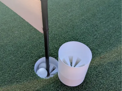 Putting green ball + flag holder