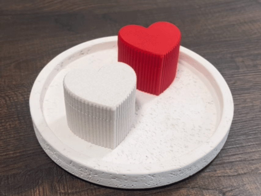 Ribbed Heart Box 