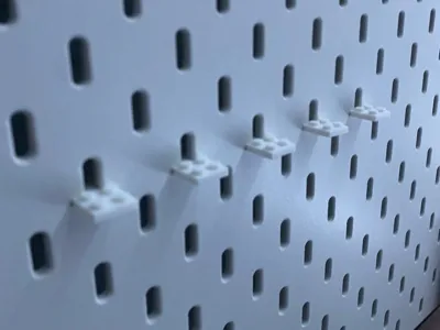 Minifigure plate for IKEA Skadis 2x2