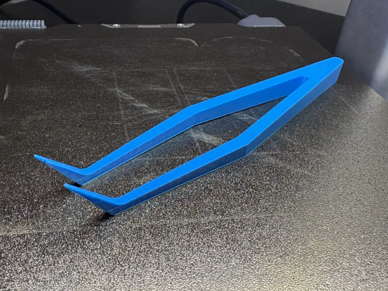 Pinzette di precisione con punte curve