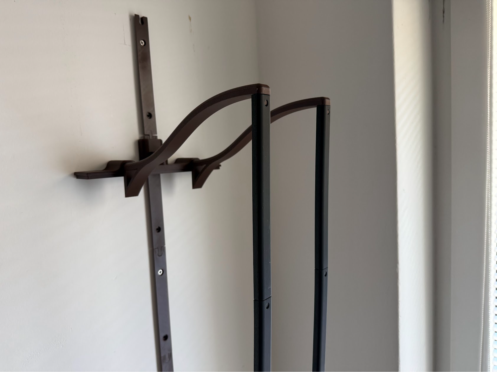 HydroWall - LED Strip Support Arms for Grow Lights