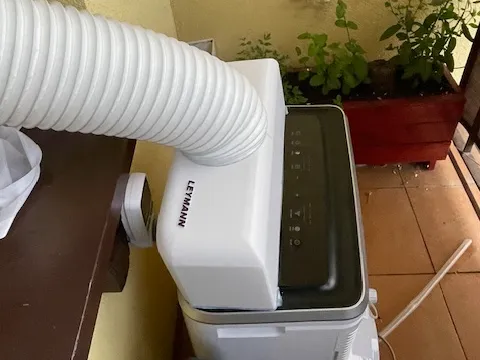 Adapter to inner air conditioning Electrolux