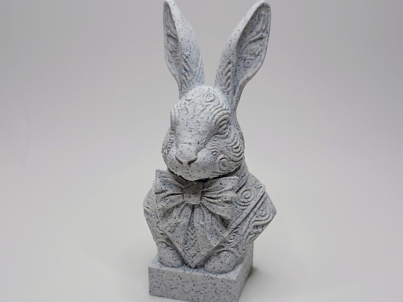 Gentleman Hase mit Fliege und Ornamenten