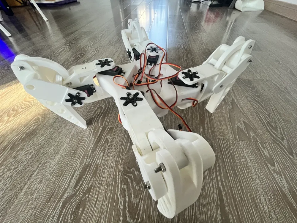 3Dプリント 四脚蜘蛛型ロボット - 無料3Dモデル -MakerWorld