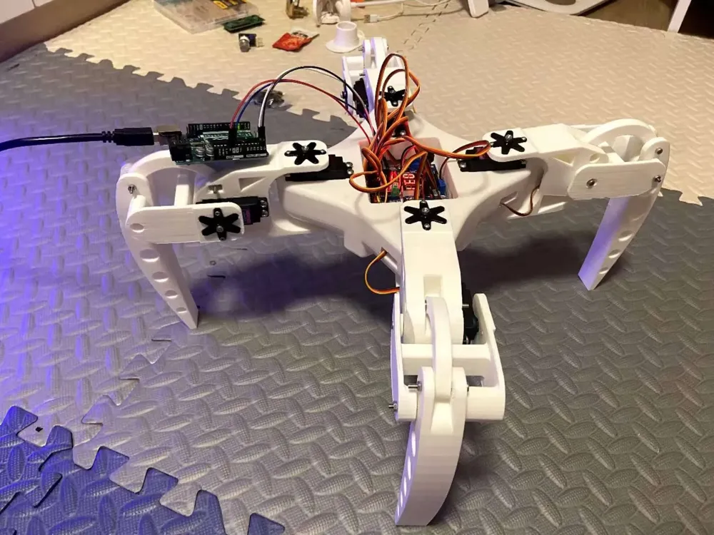 3Dプリント 四脚蜘蛛型ロボット - 無料3Dモデル -MakerWorld
