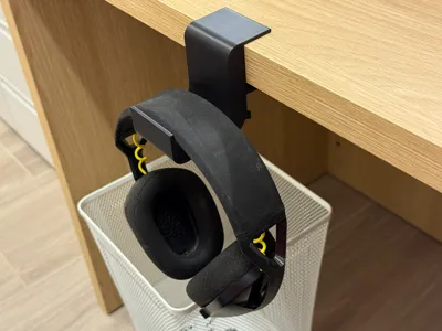 Headphone holder