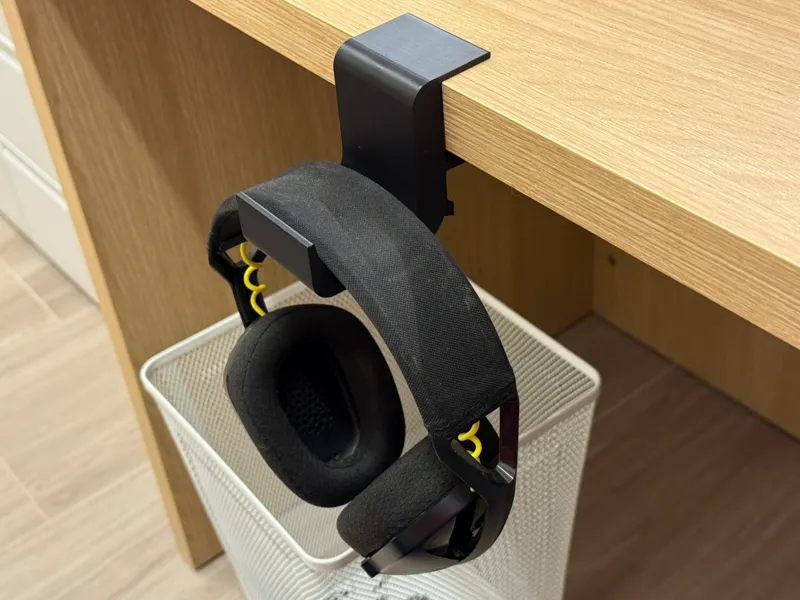 Headphone holder