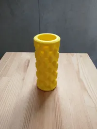 Bigger and hollow, 3 walls, Gyroid 15% infill