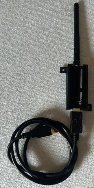 Wandhalter für Sonoff Zigbee 3.0 USB dongle Plus 