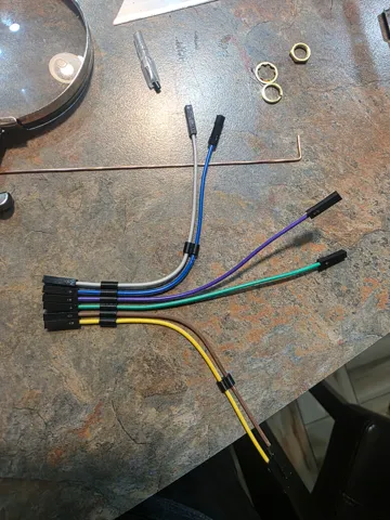 Soporte: GPIO Cable Combs / Cable Guides — vista de referencia 2