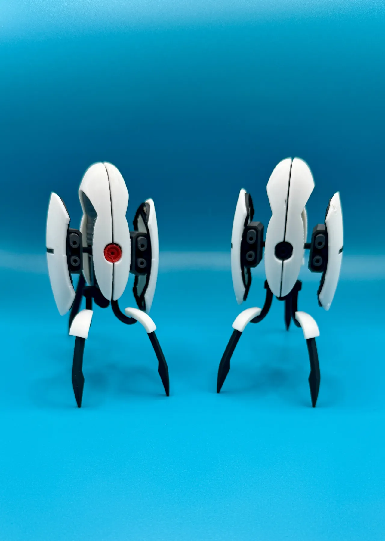 Aperture Science Sentry Turret – Kit Card Edition view 3