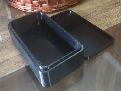 Simple box with lid
