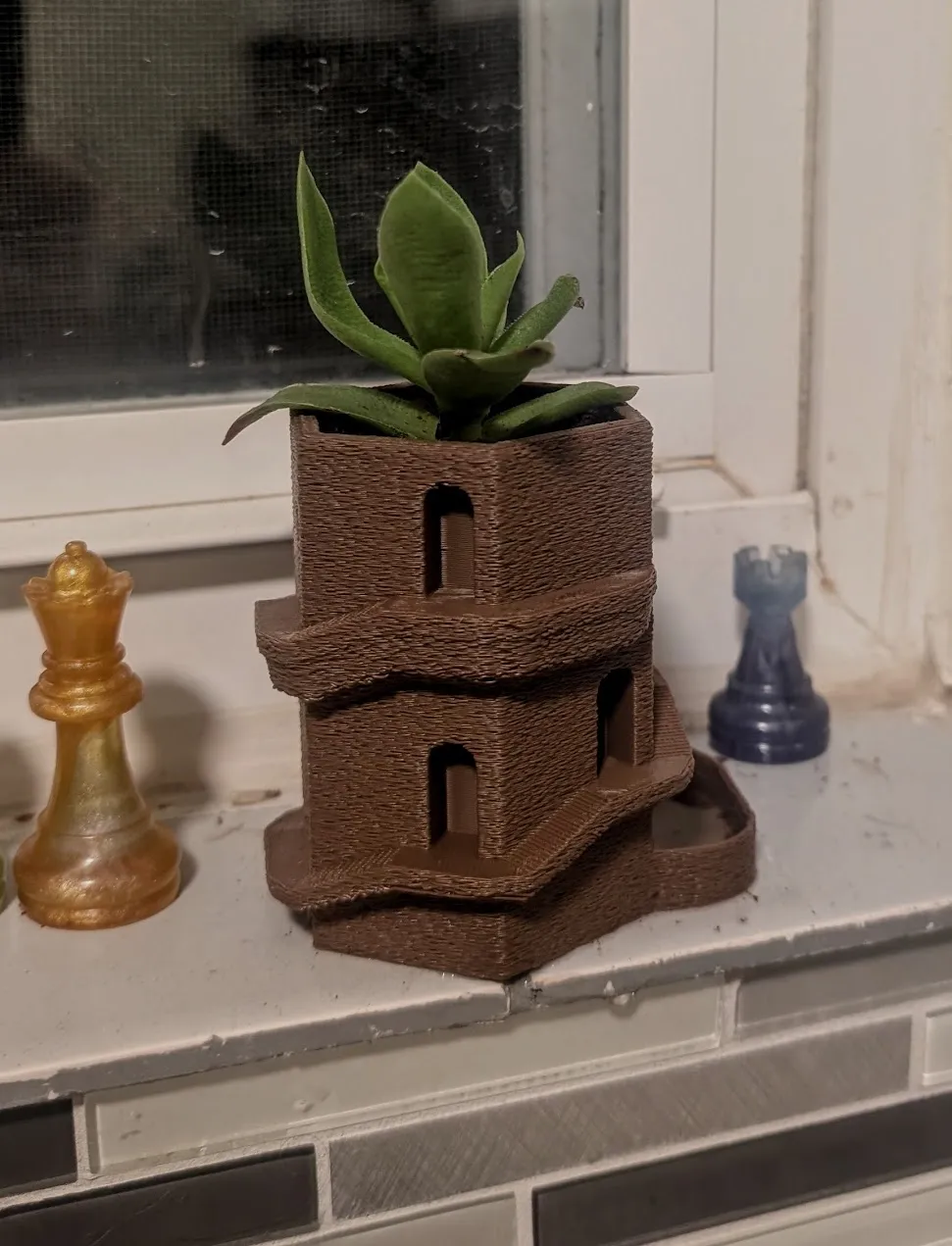 Spiral Tower Planter - with drip tray - Free 3D Print Model - MakerWorld
