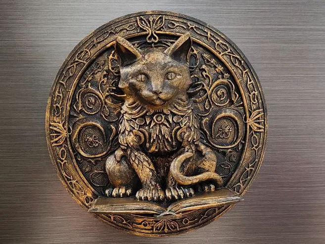Cat wall decor / fridge magnet