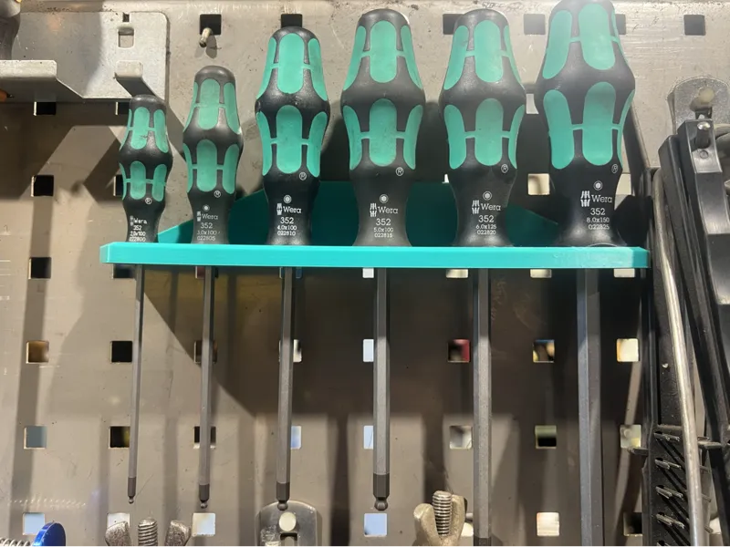 Wera ball-head screwdriver holder pegboard