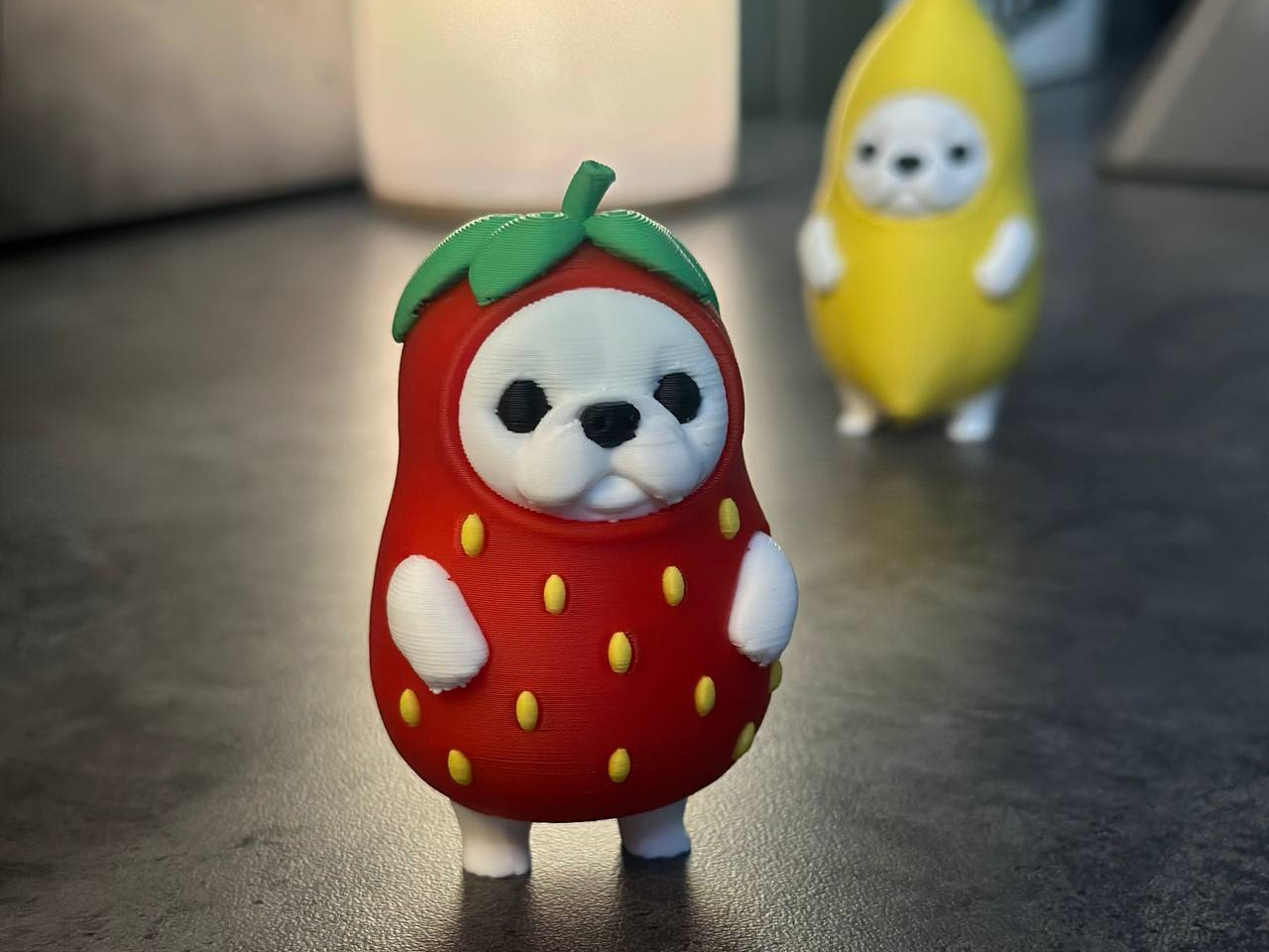 3D модель Chill Dog Strawberry Meme — 3D-друкований пес у полуниці | Мем-іграшка Львів — 3D друк Львів