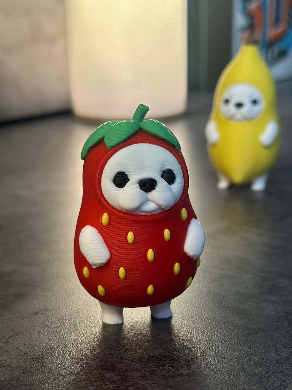 3D модель Chill Dog Strawberry Meme — 3D-друкований пес у полуниці | Мем-іграшка Львів — 3D друк Львів