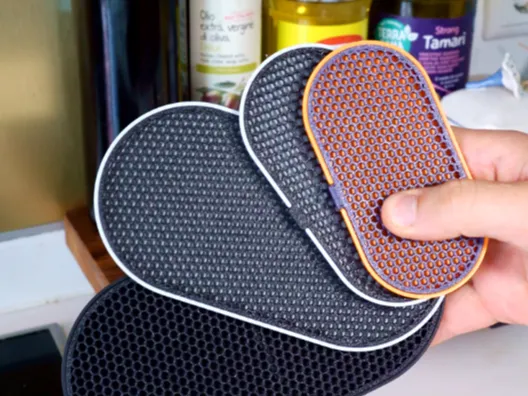 CleanCatch Customizable Scaleable Snapgrid Coaster
