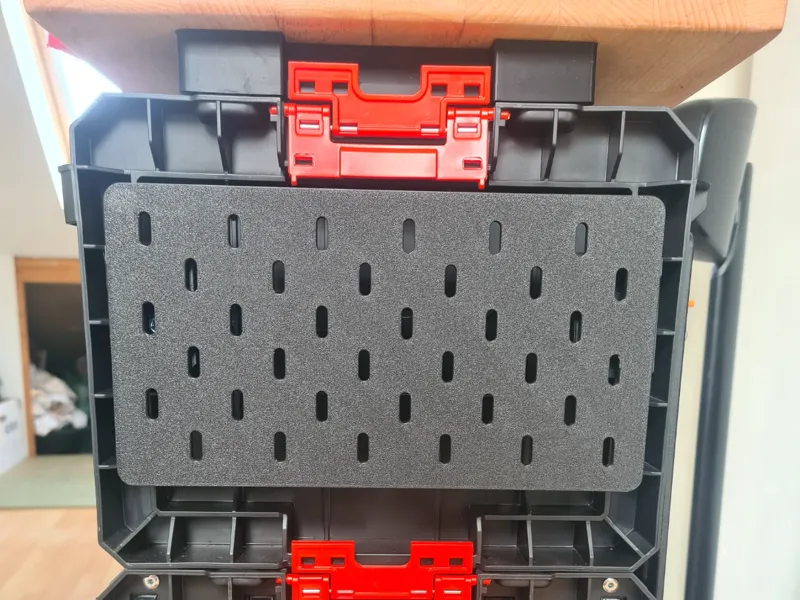 Qbrick Toolbox to Skadis Mount Adapter
