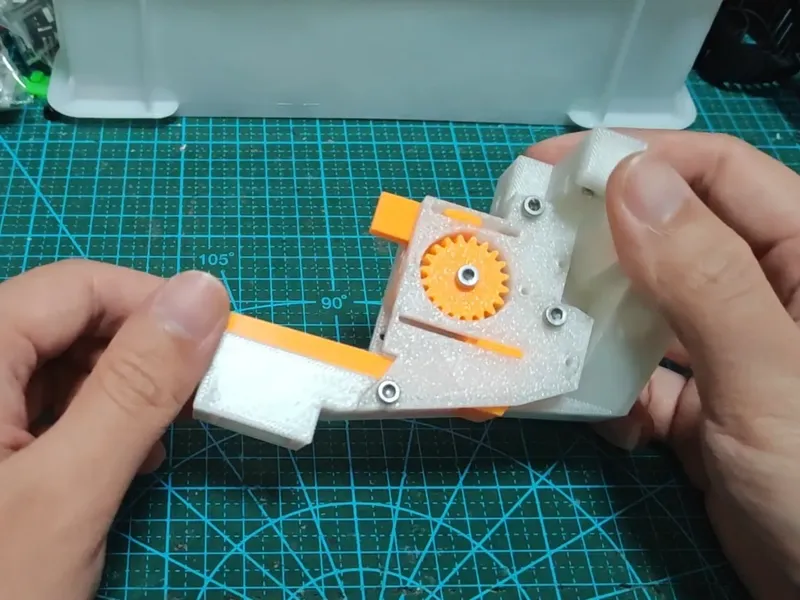 Voron Trident 三叉戟 多色 擦嘴弹料装置 U2933