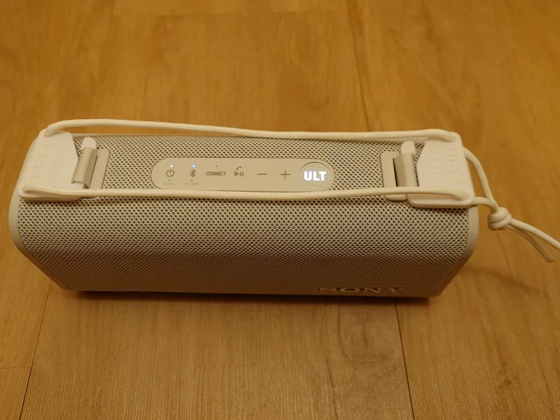 Sony ULTFIELD Griff
