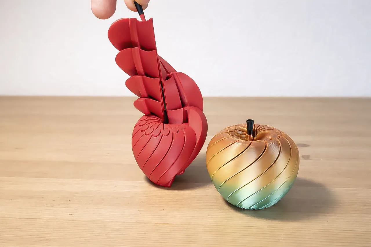 Twisty Fidget Apple 2 view 3