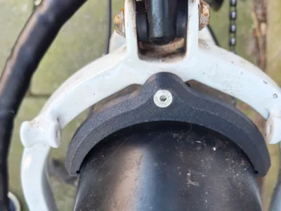 Generic fender adapter for MATE E-bike
