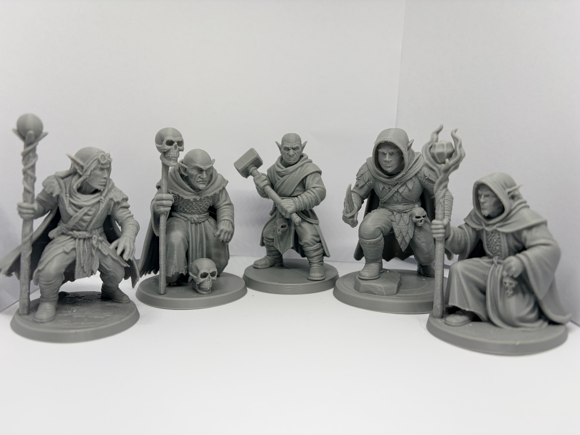 The Sylvan Eclipse - 5 x Elf Miniatures