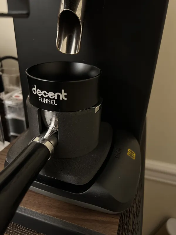 Skale magnetic tray and Decent portafilter holder