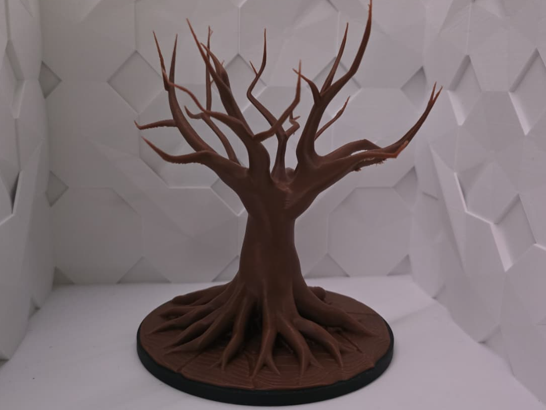 Abgestorbener Baum Deko